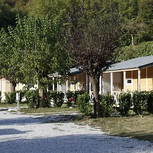 camping-le-jardin-3-etoiles-chalets-bungalows-et.midi-pyreneeshotels.com/