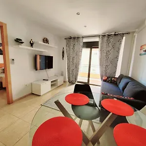 apartament-lloret-de-mar-with-terrace.catalonia-hotels.com/