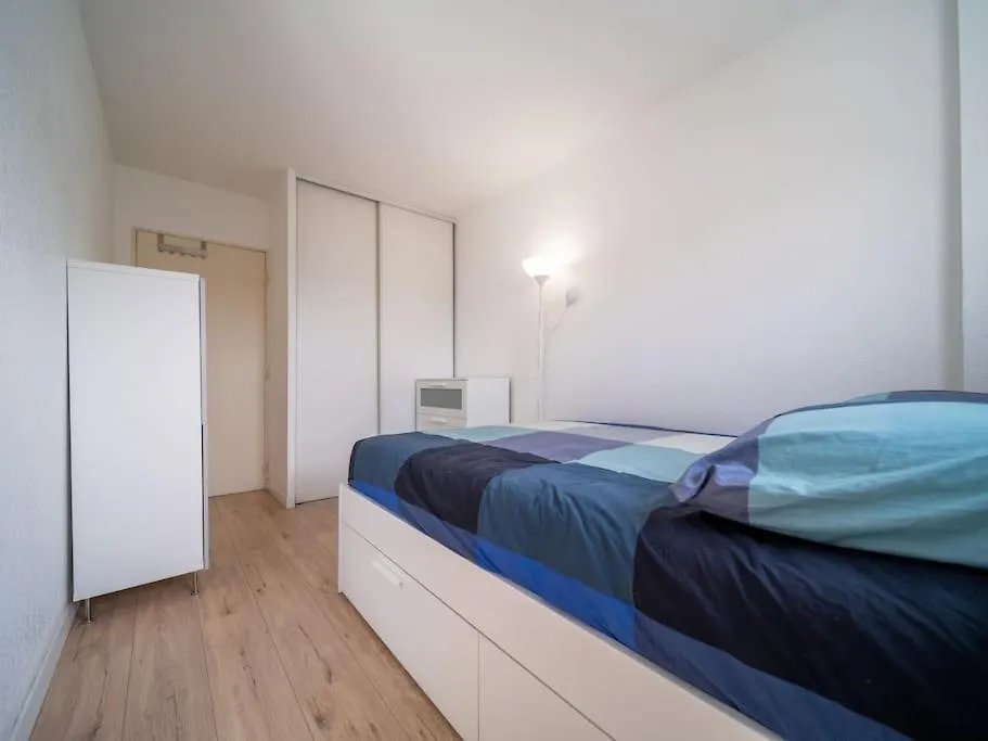 Apartment Appartement Tout Equipe Climatise Terrasse Hopital De La Timone Marseille France